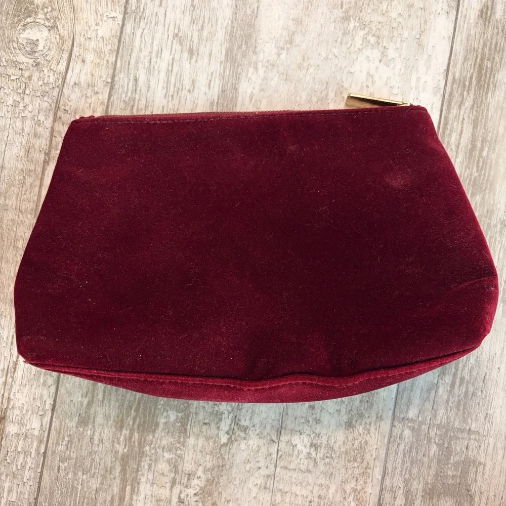 DOLCE & GABBANA BEAUTY RED MAROON ZIPPER POUCH VELOUR VELVET MAKEUP BAG TRAVEL